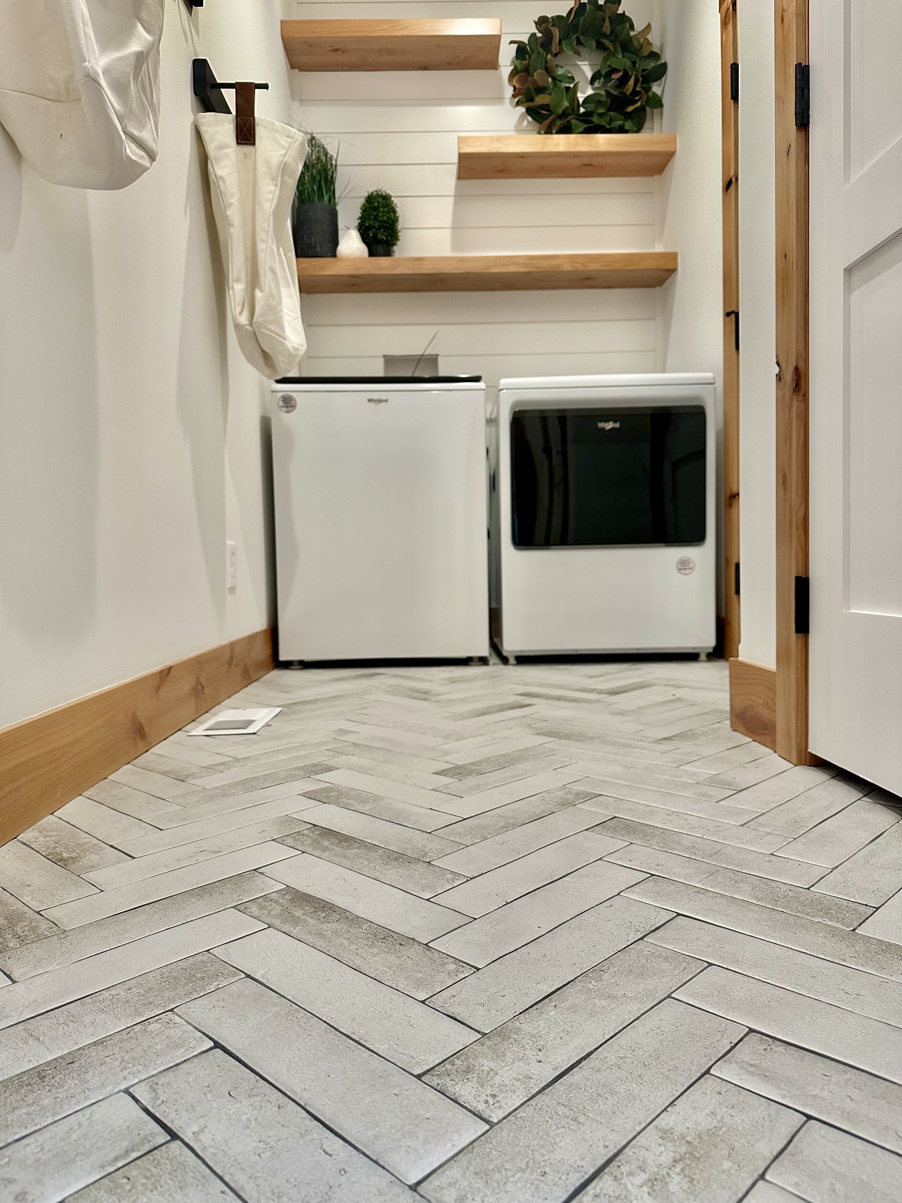 Tile flooring | Kelly's Carpet Omaha